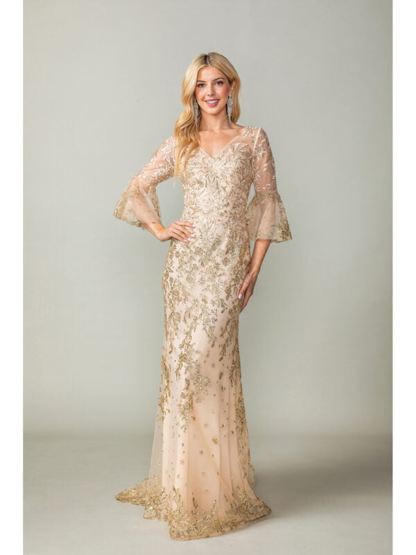 V-Neck Bell Sleeve Floral Lace Trumpet Prom Dress with Train