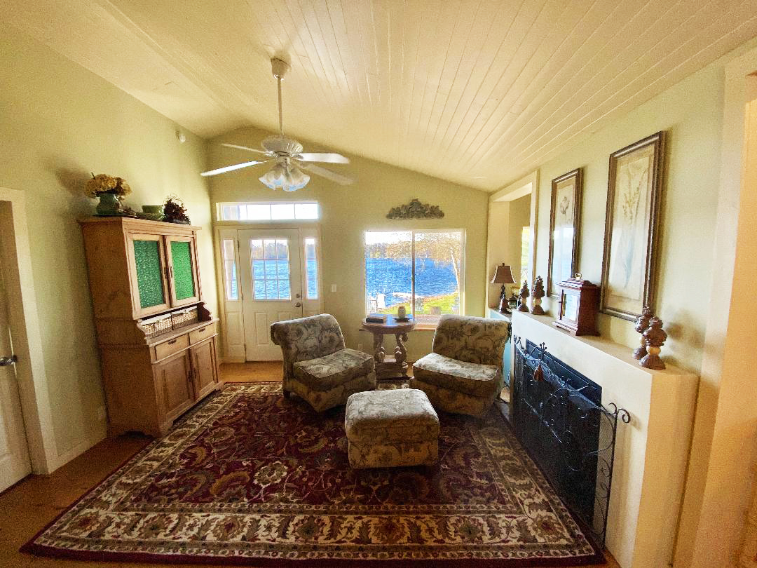 Open sitting area main level
